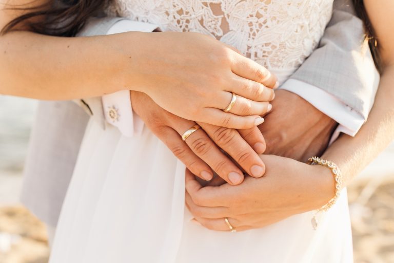 Quels types de bijoux mettre à son mariage ?